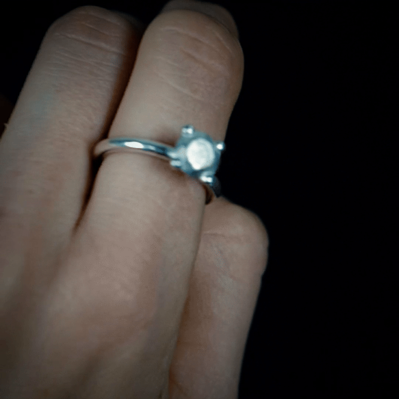 Handmade small platinum brillant ring from the LOST collection by OFFFHAND. Designed by Michael Rüscher.