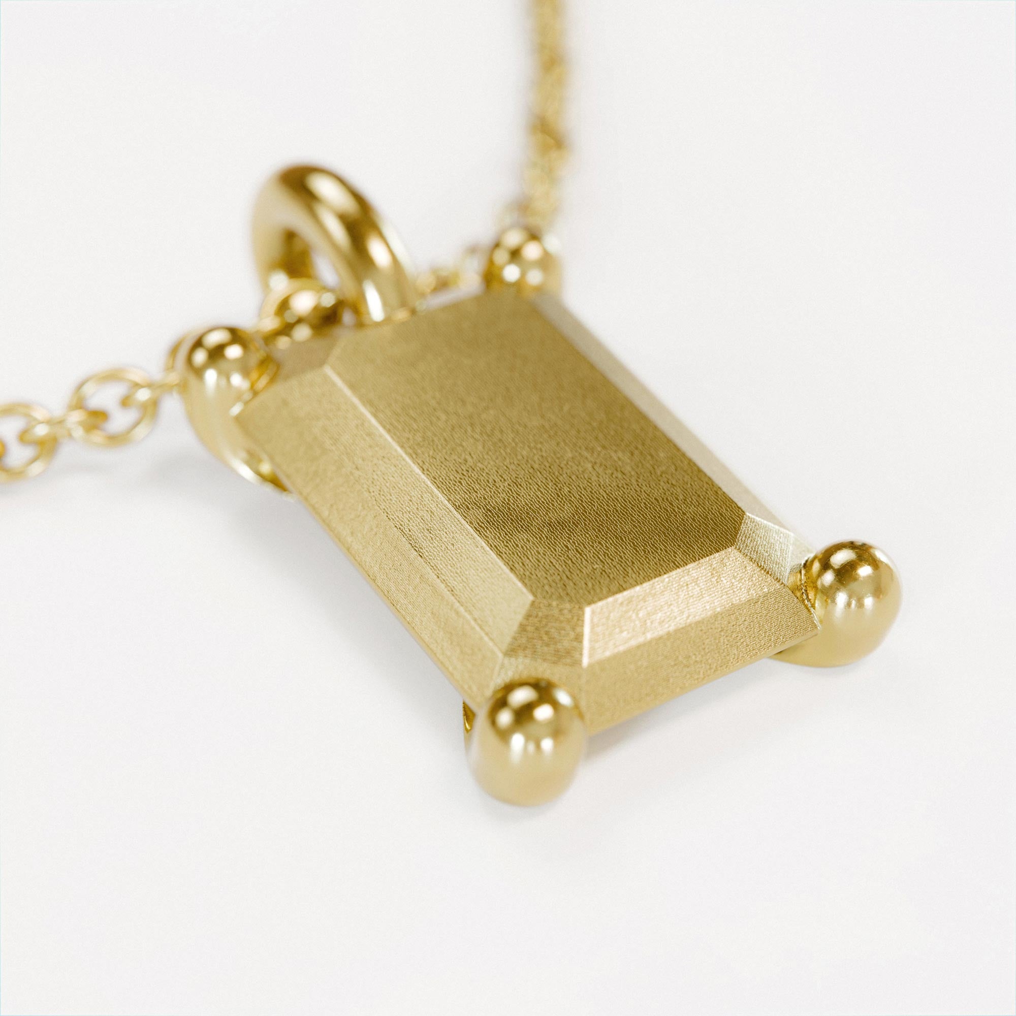 Charm Emerald Large Gold