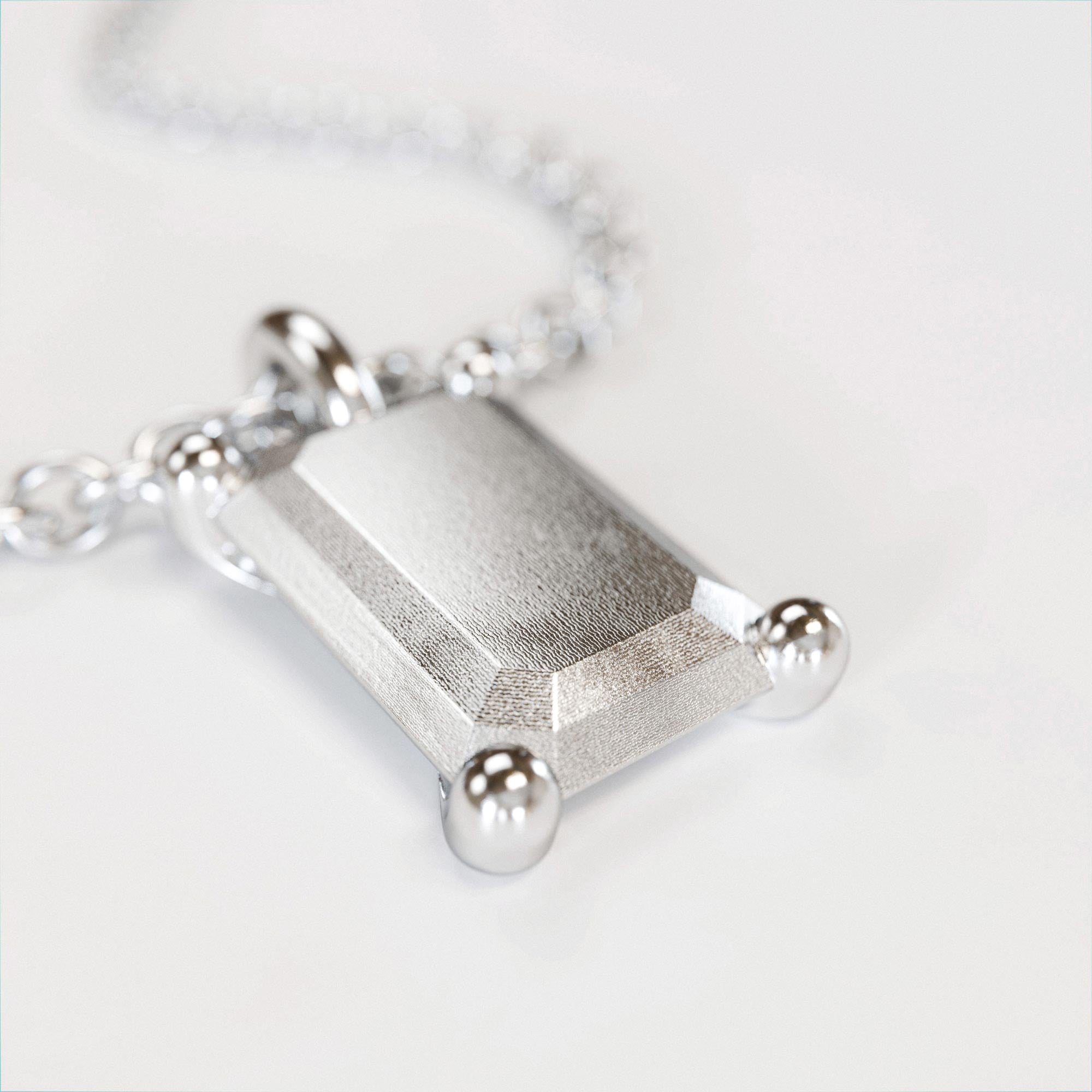 Charm Emerald Small Silver