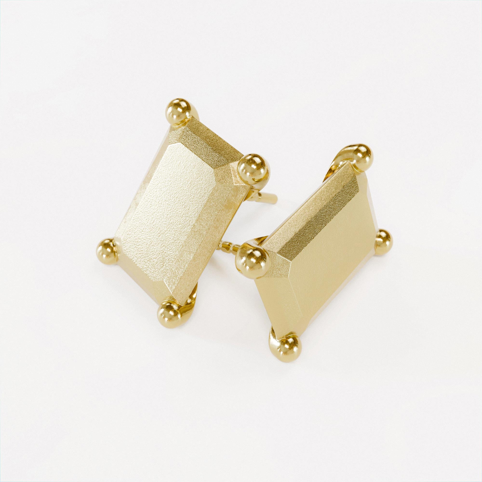 Earring Emerald Large Gold