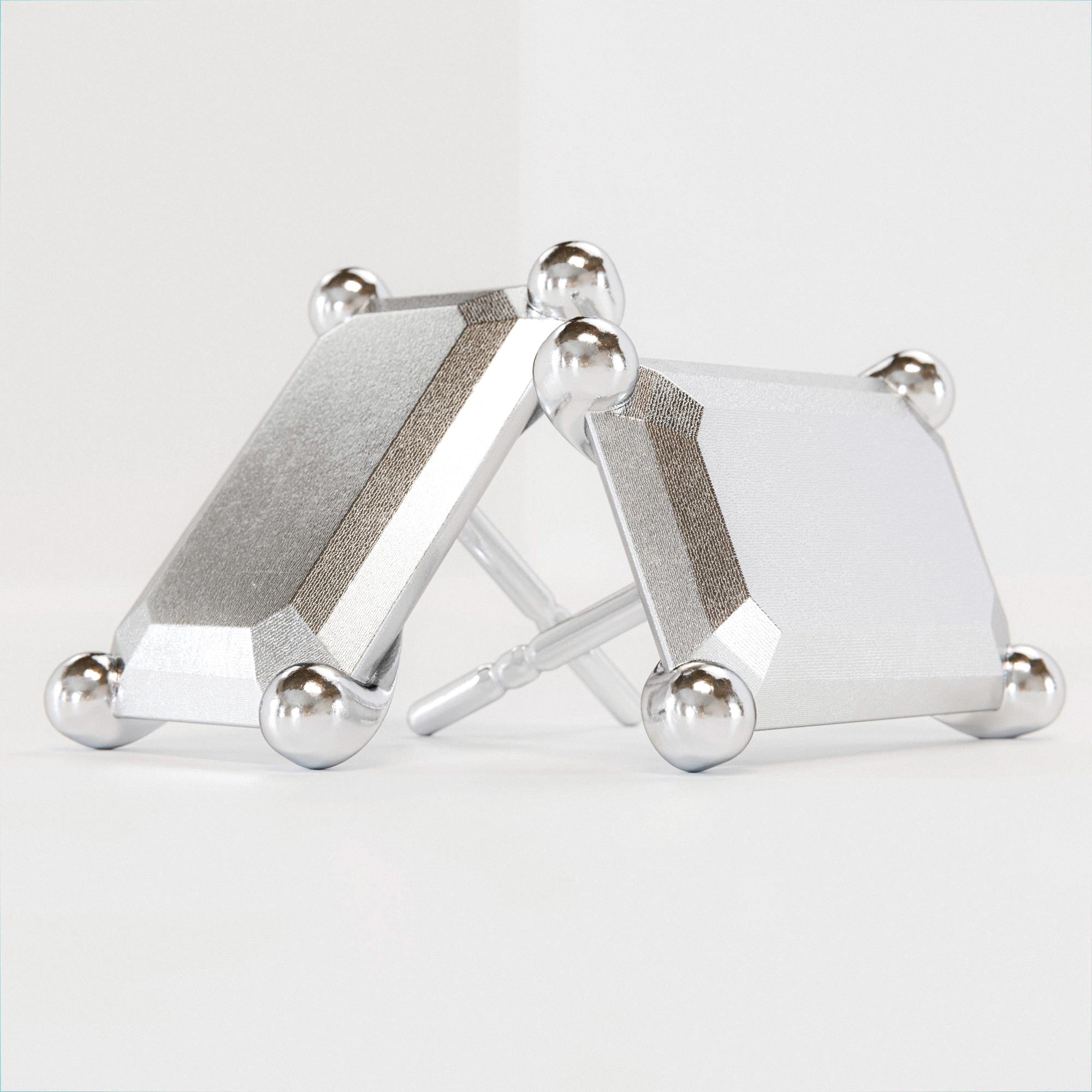 Earring Emerald Small Silver