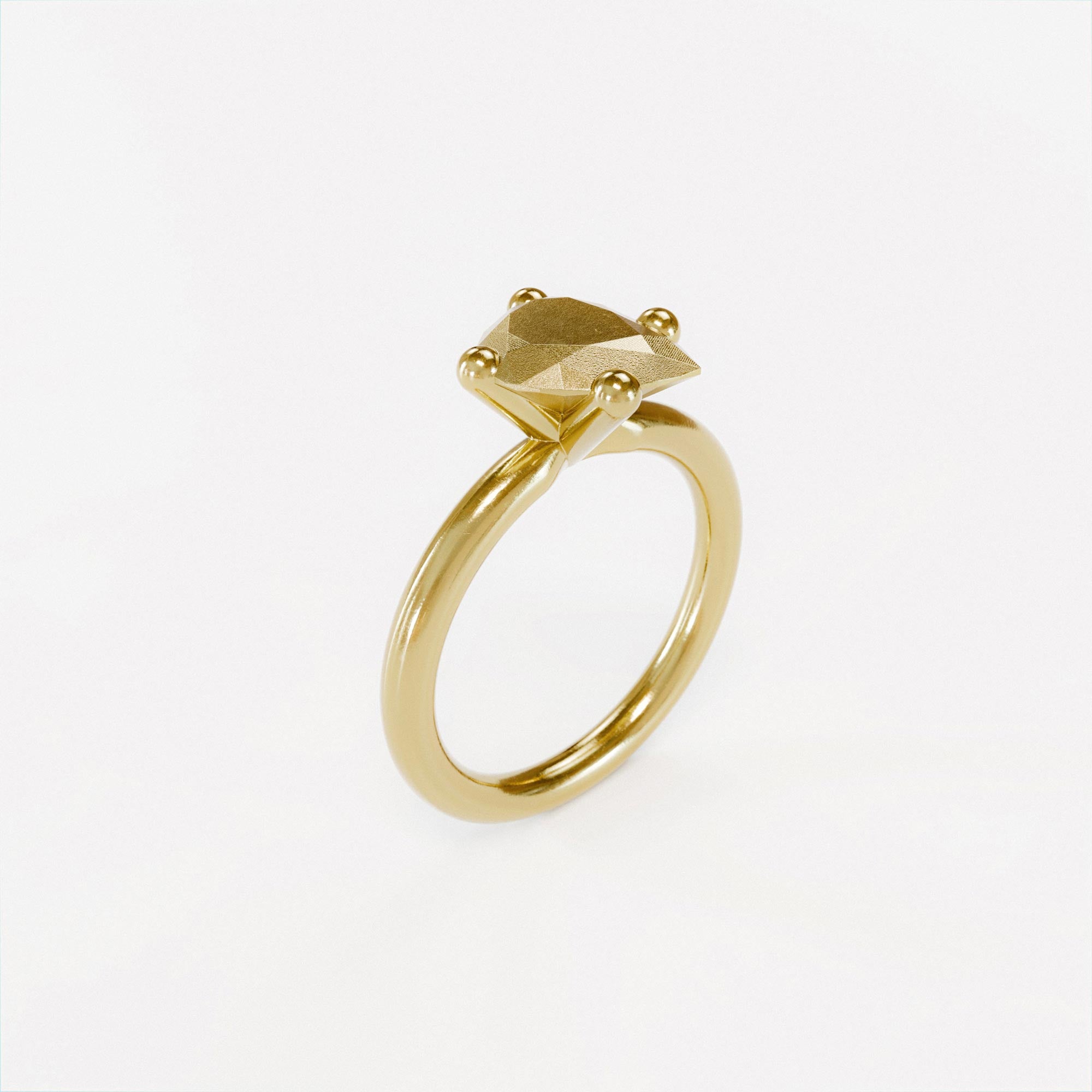 Ring Pear Small Gold